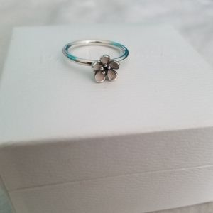 Pandora ring